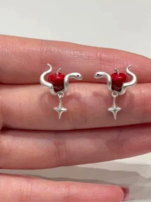 O1CN012n8VhS1aOc12CJ2Ig_2201244383320 Caleb Snake and Apple Four-Pointed Star Pendant Earring Clip Necklace Love and Deep Space